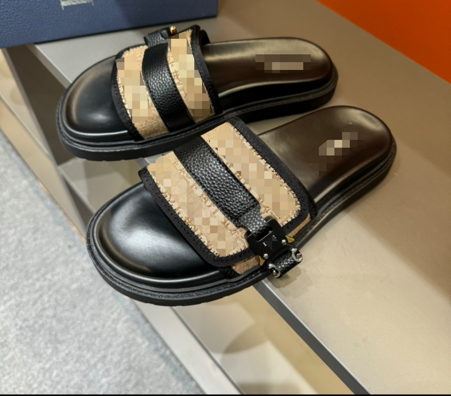 Dor Sandals