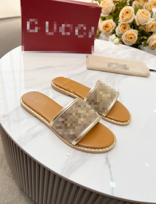 GuC Sandals